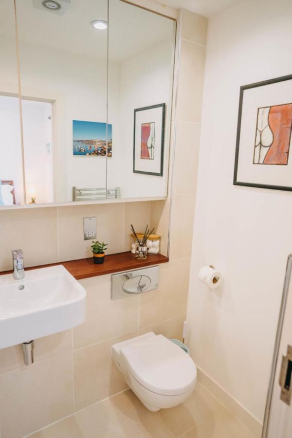 Sunset Waves Sea View Apartment Featuring Panoramic Views & Parking Ньюки Экстерьер фото